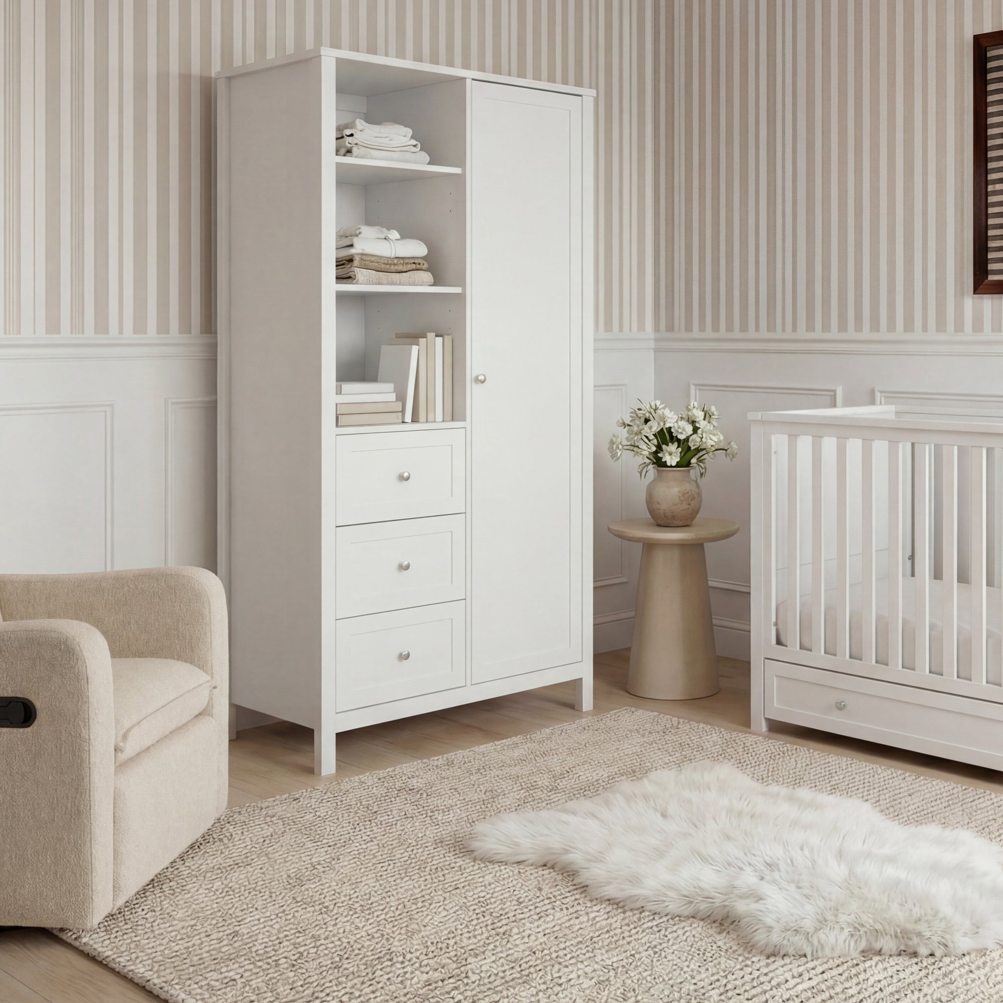 Wanderer Wardrobe White