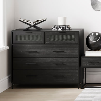 Waldorf Matte Black / Reeded Chest