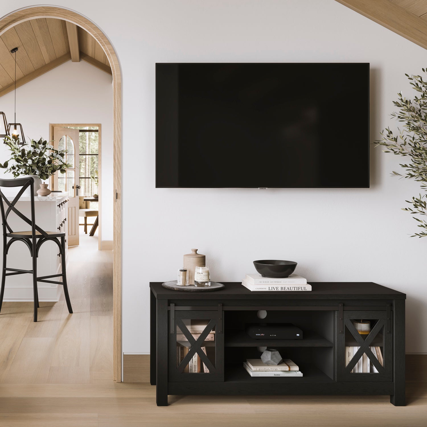 Altrincham Black / Glass Media Unit